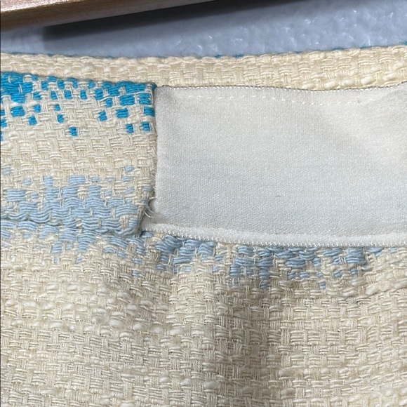 Alice + Olivia Eli Ivory Tweed Mini Skirt - Picture 4 of 9